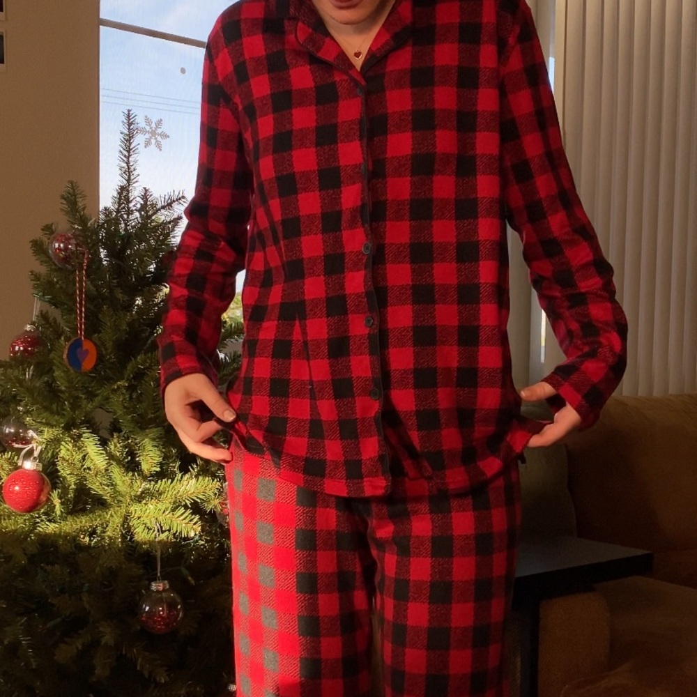 Cozy Holiday plaid pattern red&black pajamas
